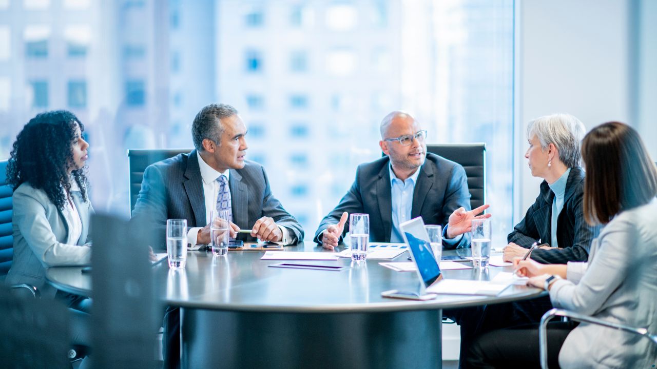 Why Non-Lawyers Are Increasingly Leading Commercial Contract Negotiations—and How AI is Accelerating the Shift
